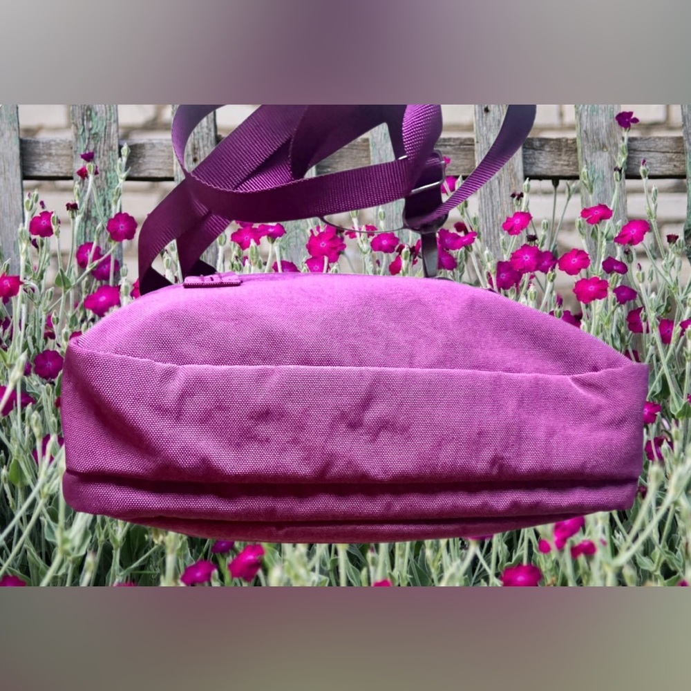 Baggallini Trifecta Wallet RFID Crossbody in Wild Plum - Picture 13 of 15